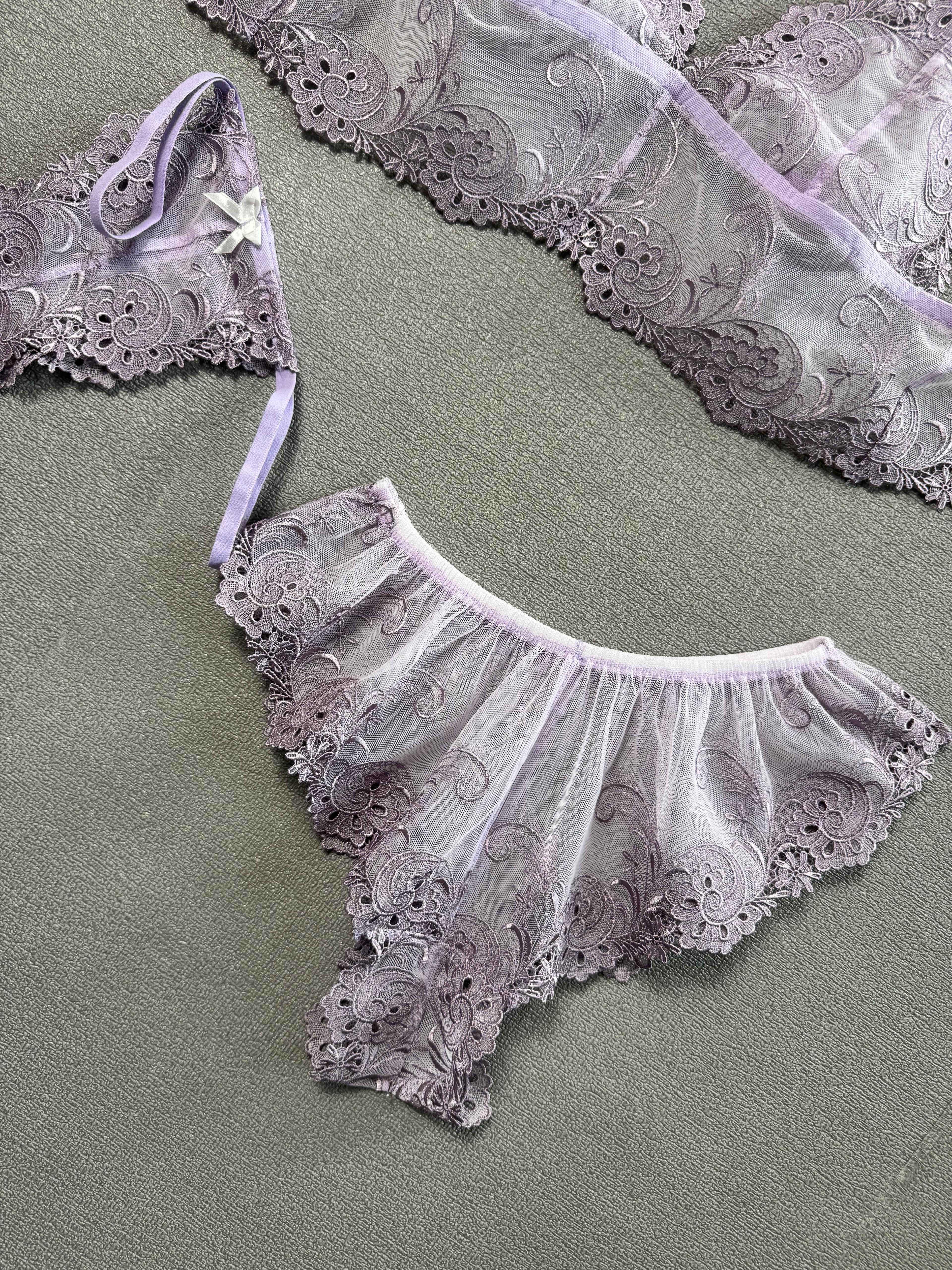 Lingerie Amour Lace  from silk NH ( L04)